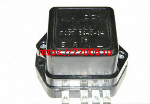 Реле регулятор напряжения Иж РР1 6В Реле регулятор напряжения Иж РР1 6В