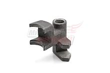 Вилка переключения 1-й передачи и передачи заднего хода КПП МБ-8D,МБ-10D